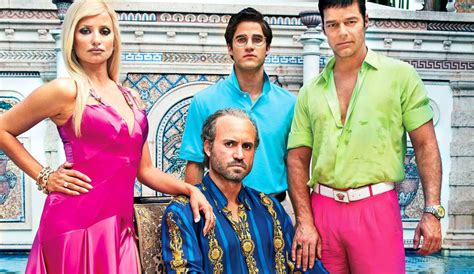 ver el asesino de versace serie online|versace serie 3.